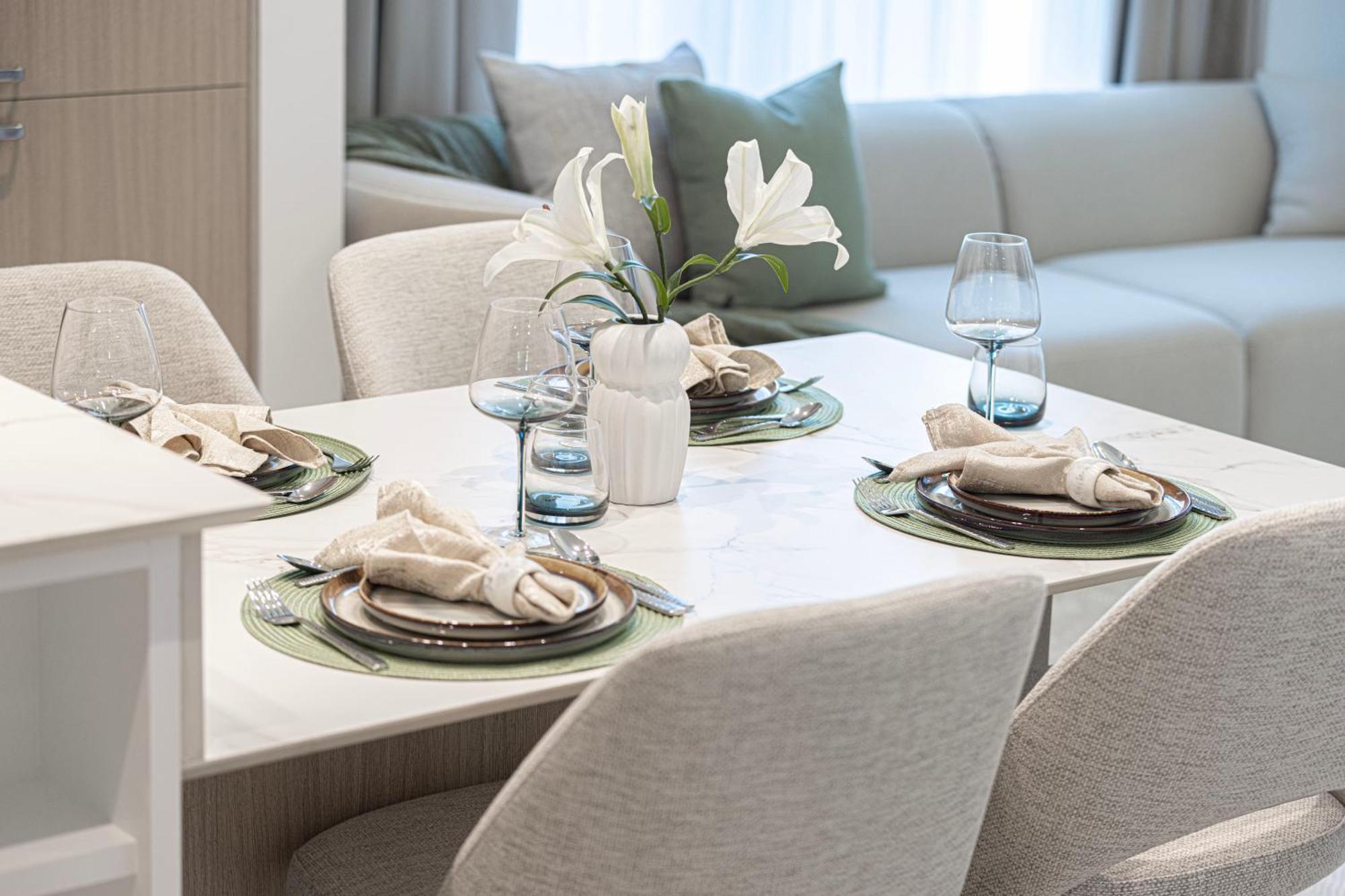 High-end 1br-panoramic Views, Pool With Burj Khalifa View, Padel & Rooftop Bbq Experience By Aya Boutique *