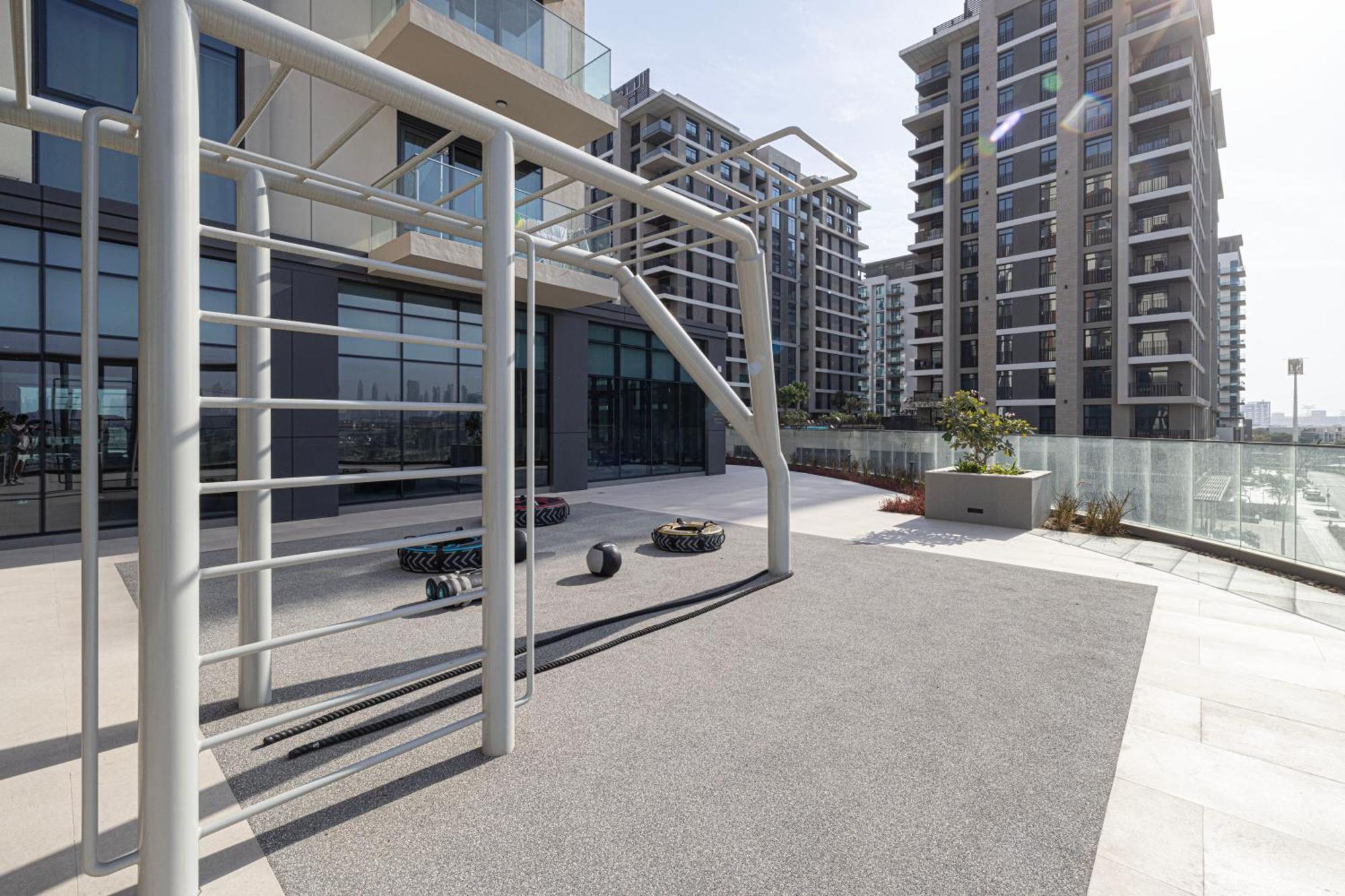 Apartment High-end 1br-panoramic Views, Pool With Burj Khalifa View, Padel & Rooftop Bbq Experience By Aya Boutique *
