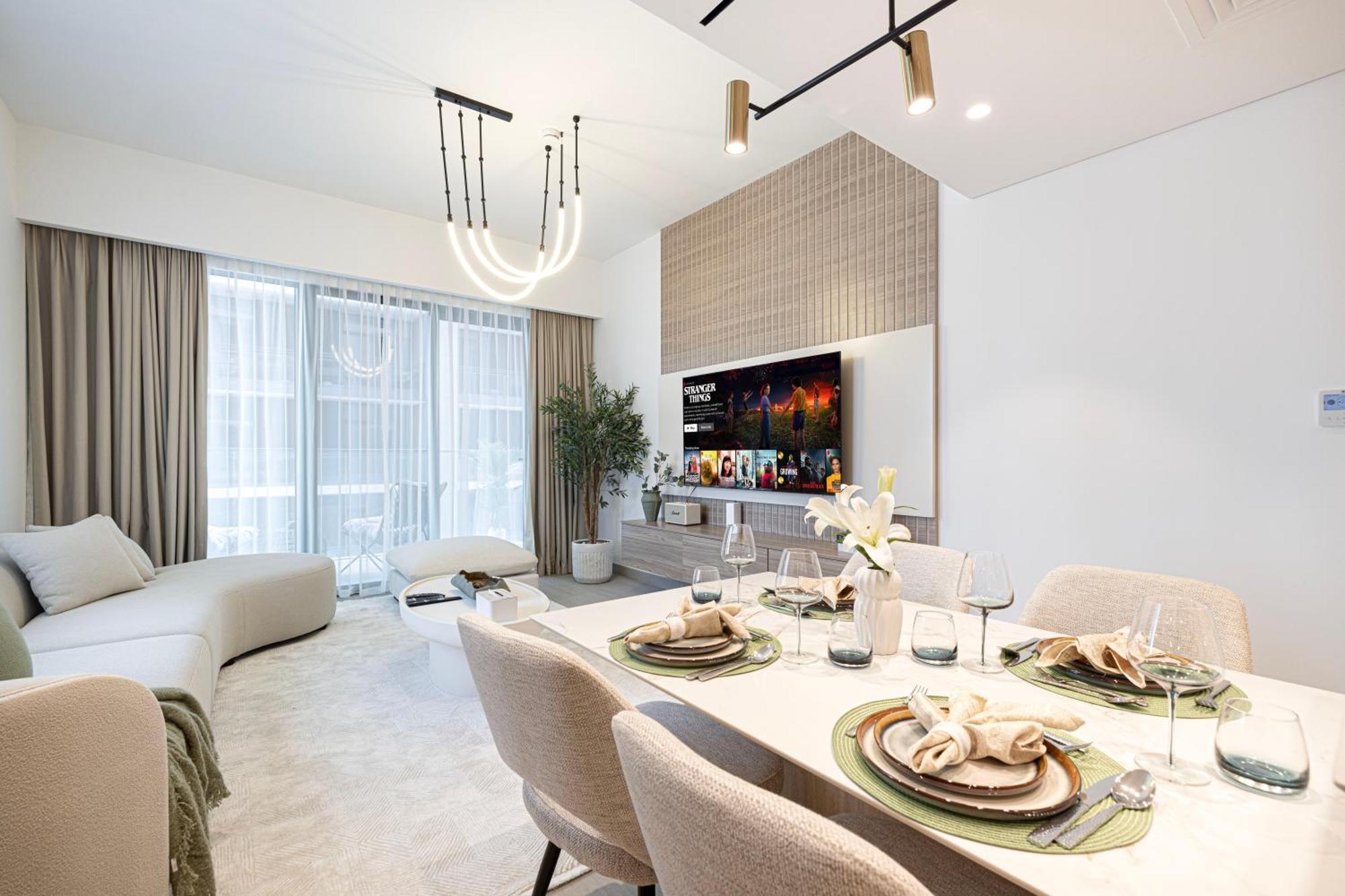 Apartment High-end 1br-panoramic Views, Pool With Burj Khalifa View, Padel & Rooftop Bbq Experience By Aya Boutique Dubai